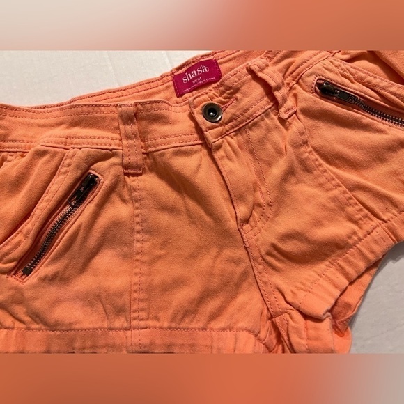 Shasa Salmon colored shorts size medium - Picture 2 of 7